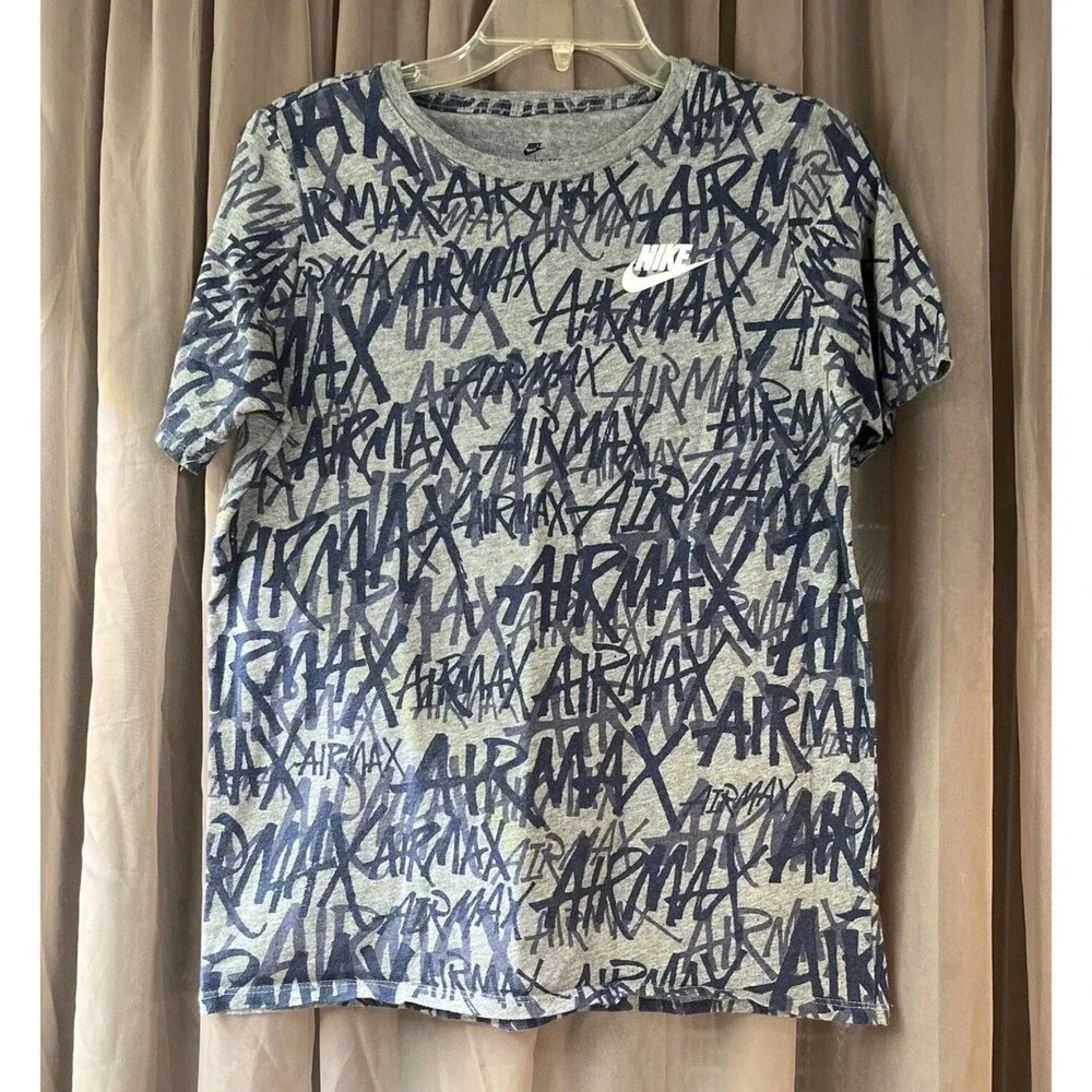 Nike Air Max T-Shirt - The Nike Tee T-Shirt - Size XL Youth